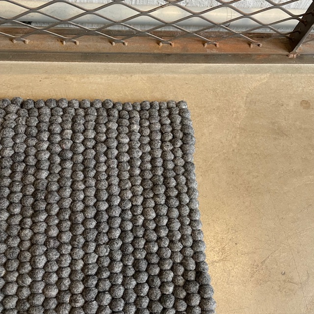 Mjuk och masserande ullbollsmatta för alla platser - 6