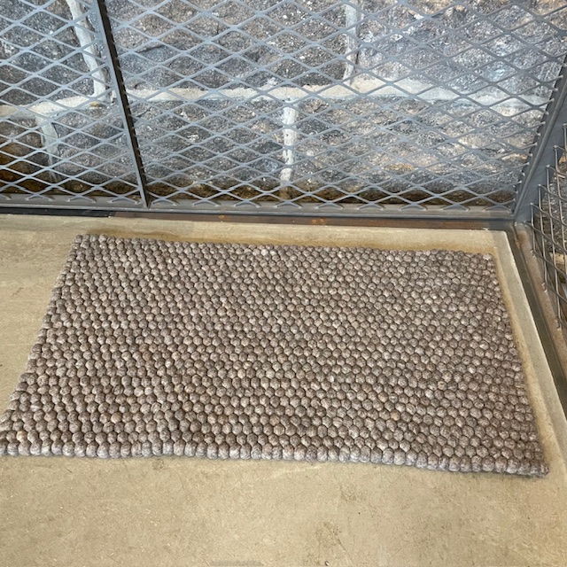 Mjuk och masserande ullbollsmatta för alla platser - 3