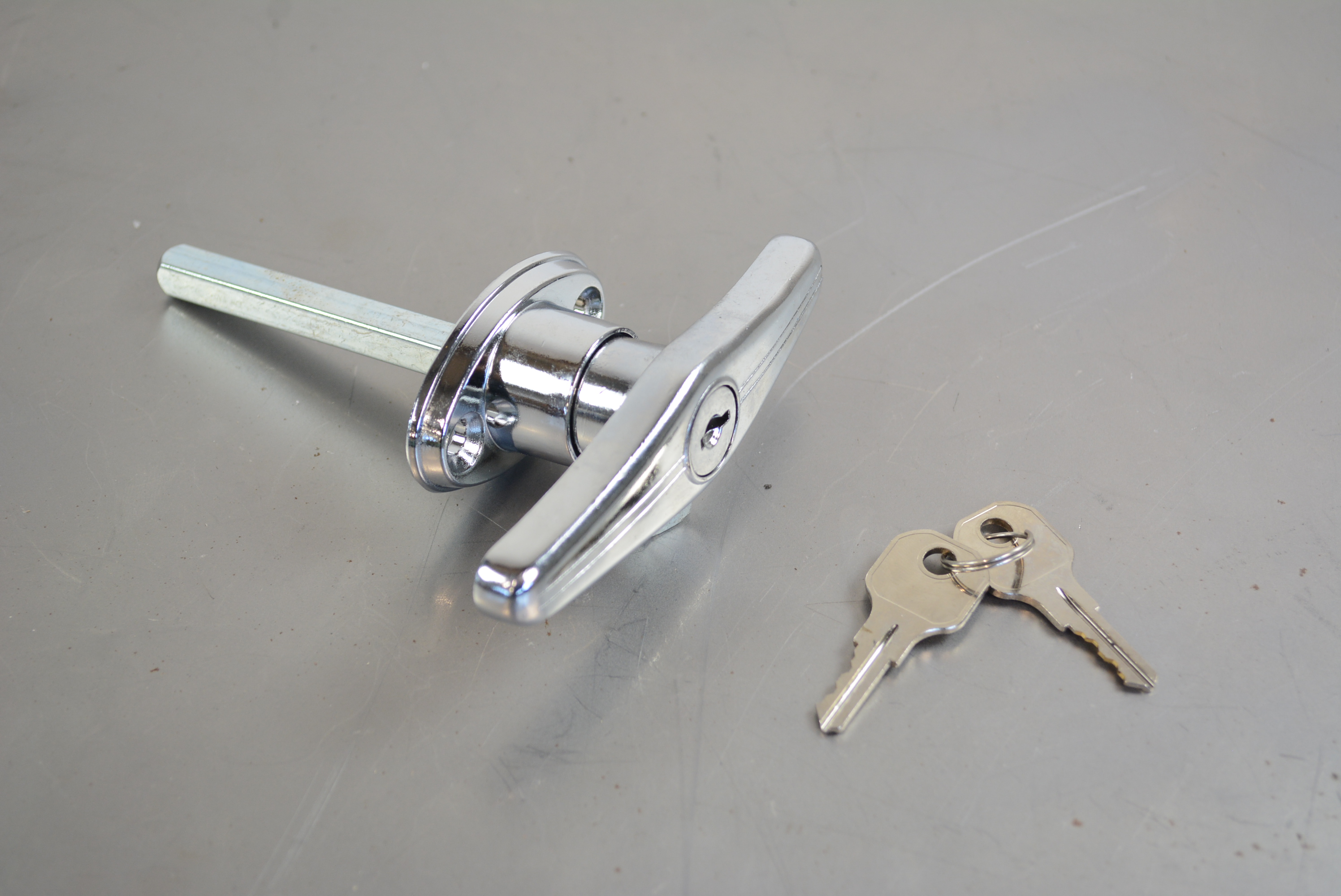 T-style Universal handle