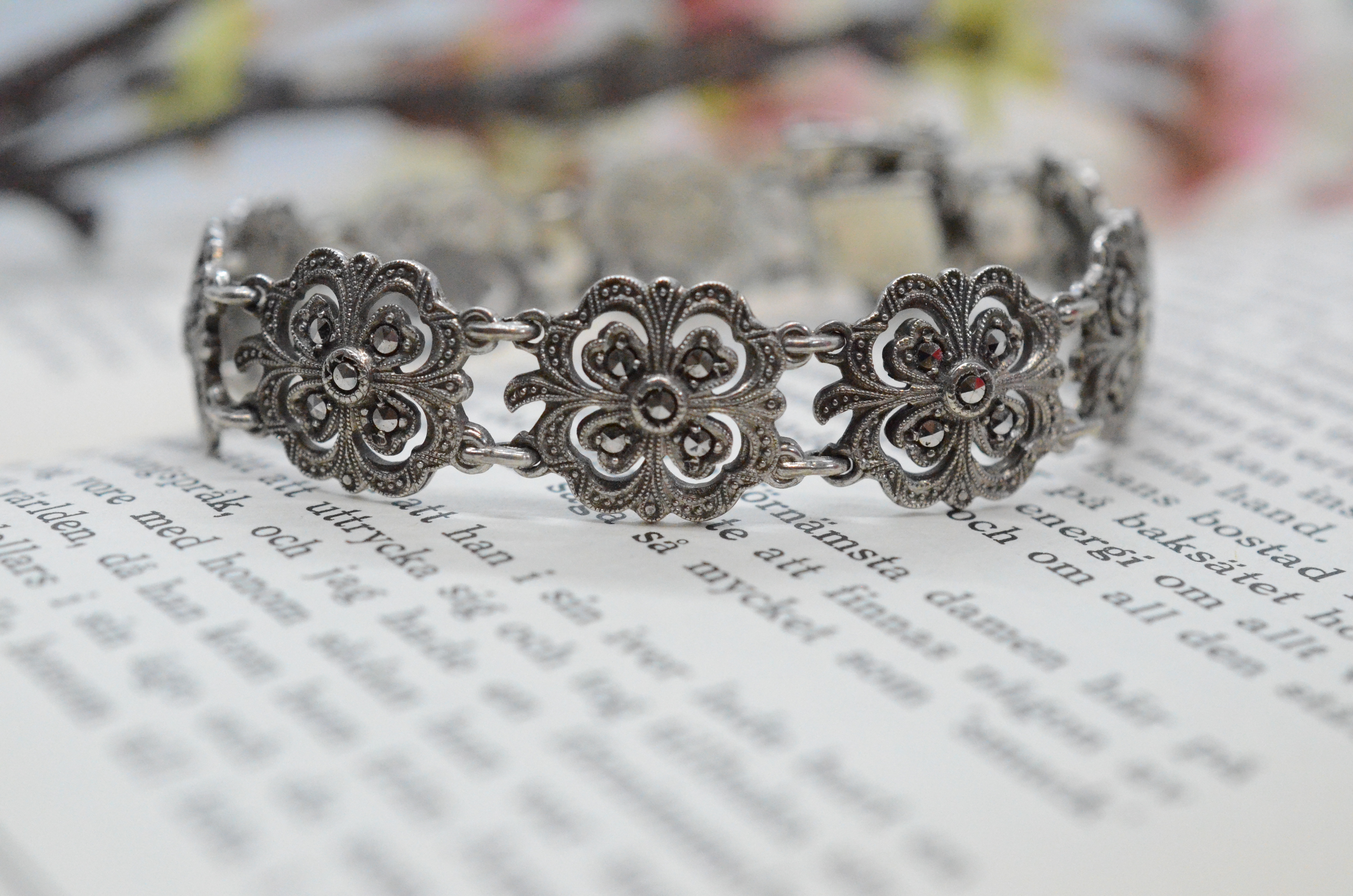 Vintage silver bracelet with marcasites
