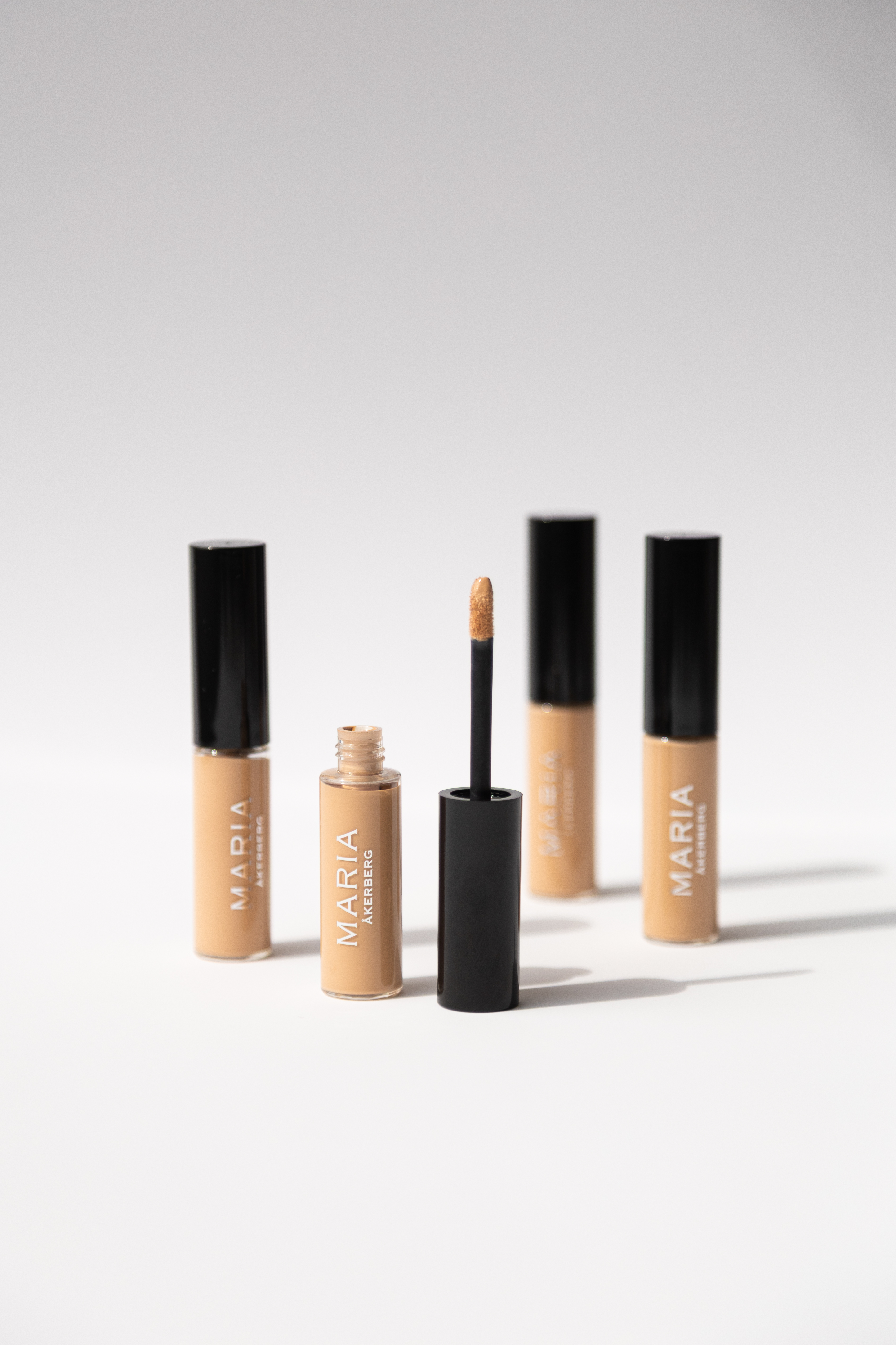 Liquid  Concealer Light beige -  MARIA ÅKERBERG - 3