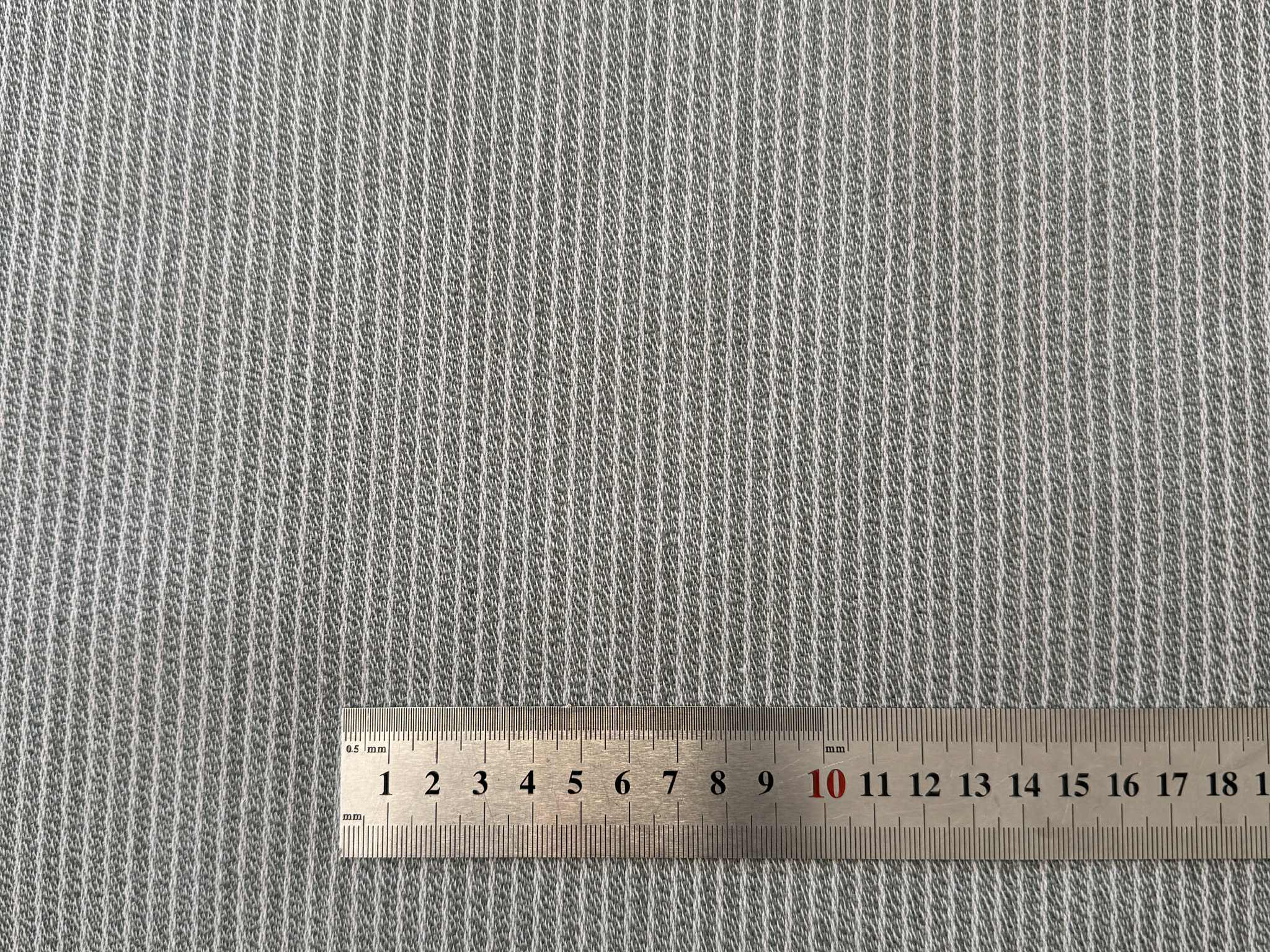 Tyg veteran Citroen grå randig