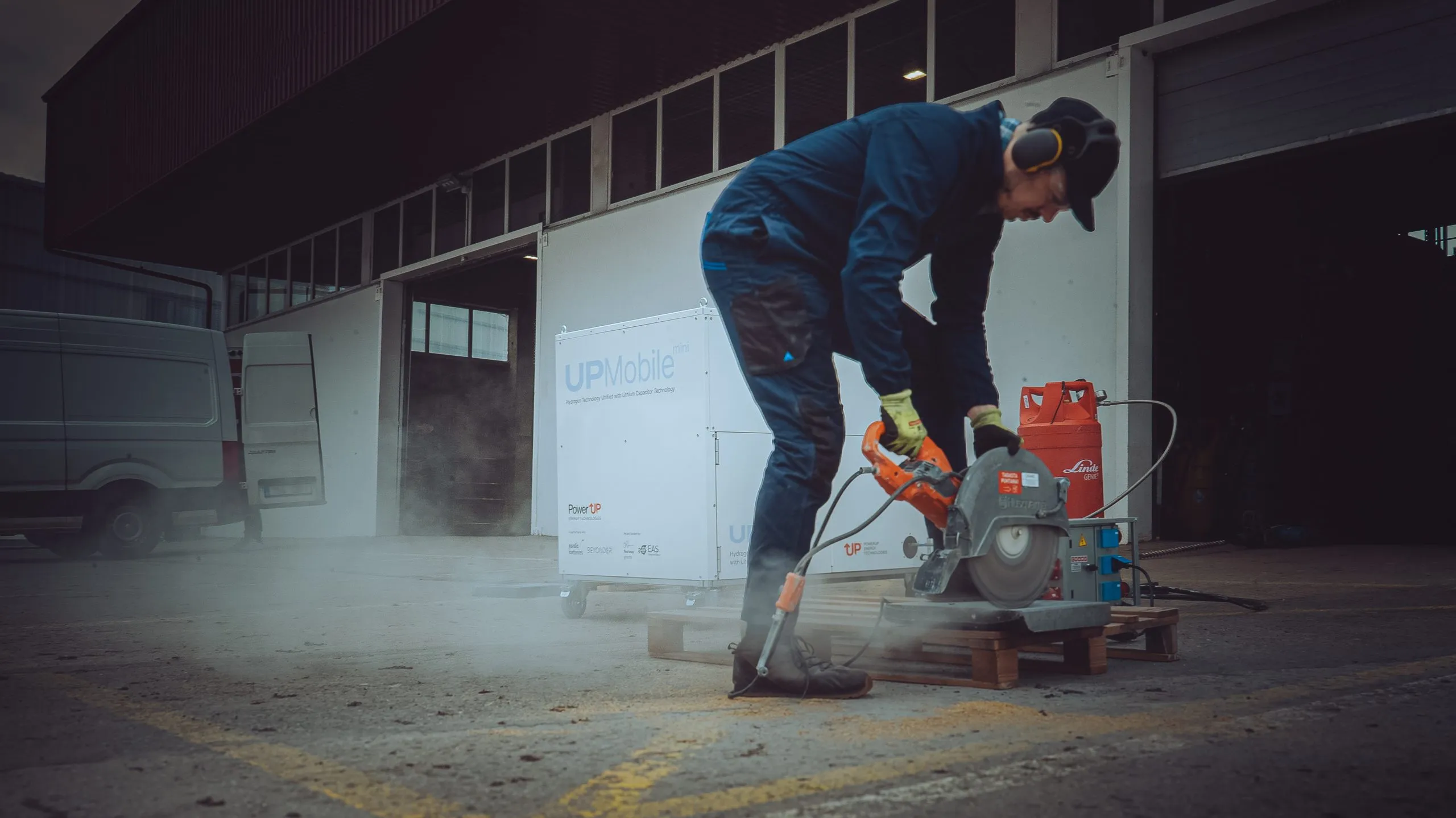 Aggregat driftet med Hydrogen, Power-UP - UPMOBILE, opptil 20KW  - 2