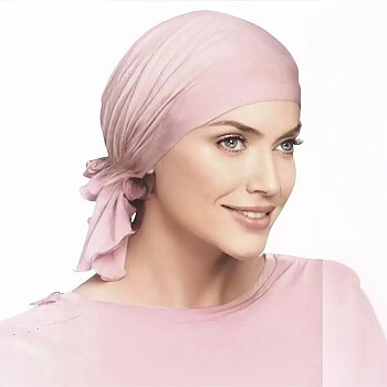 Irene,  bambu, rosa sjal vid håravfall