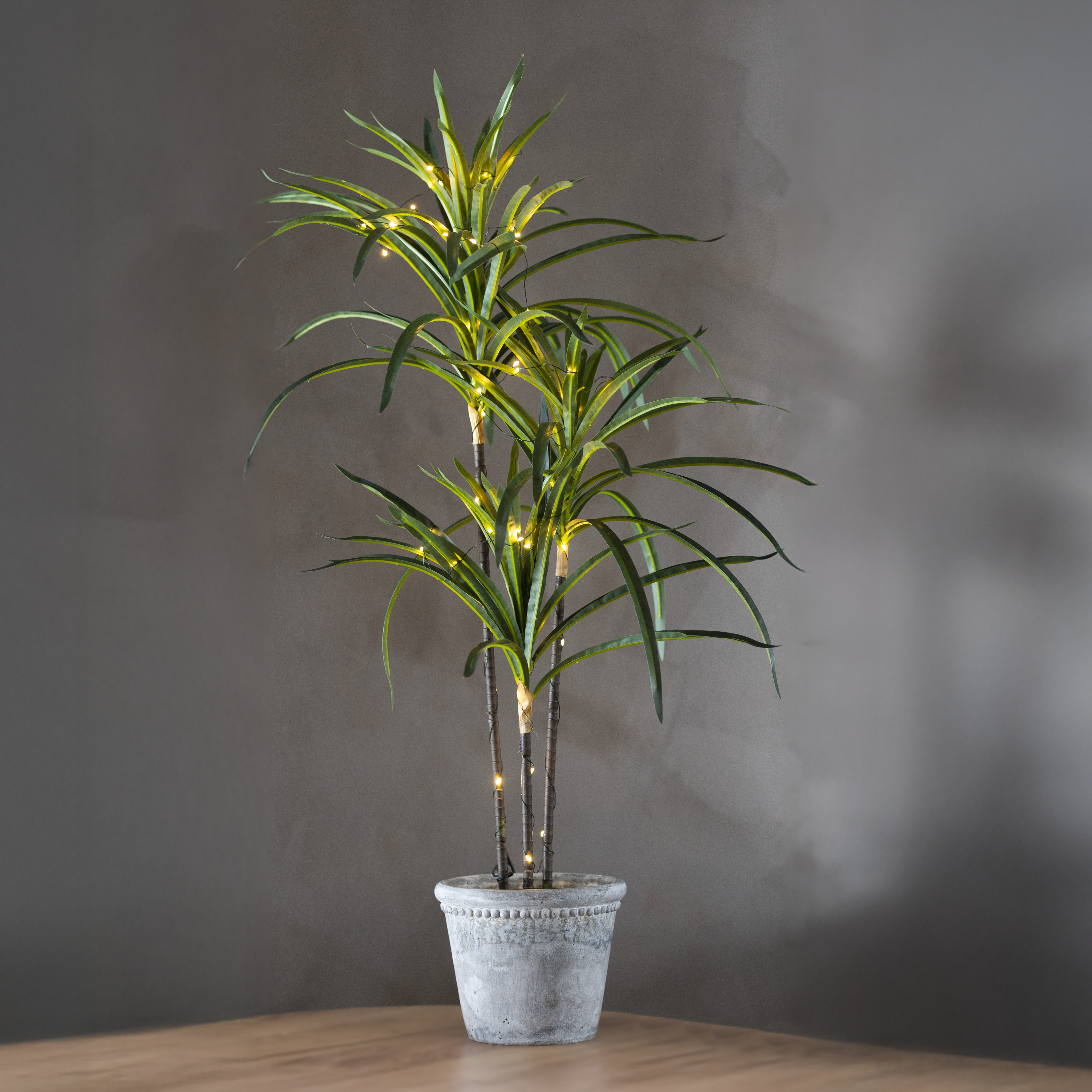 Decorative tree - Artificial plant - Tree with light string - 90x55 cm - 5