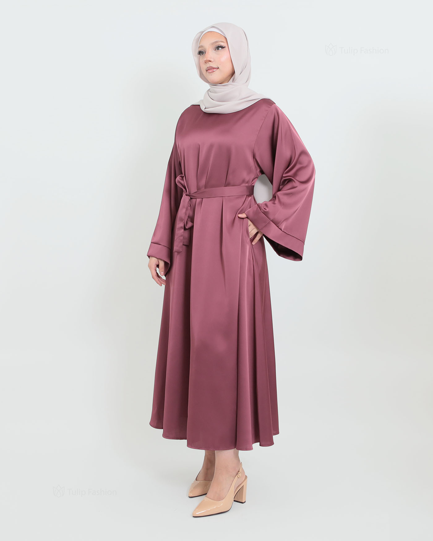 Maxi Dress in Satin - Purple - 3