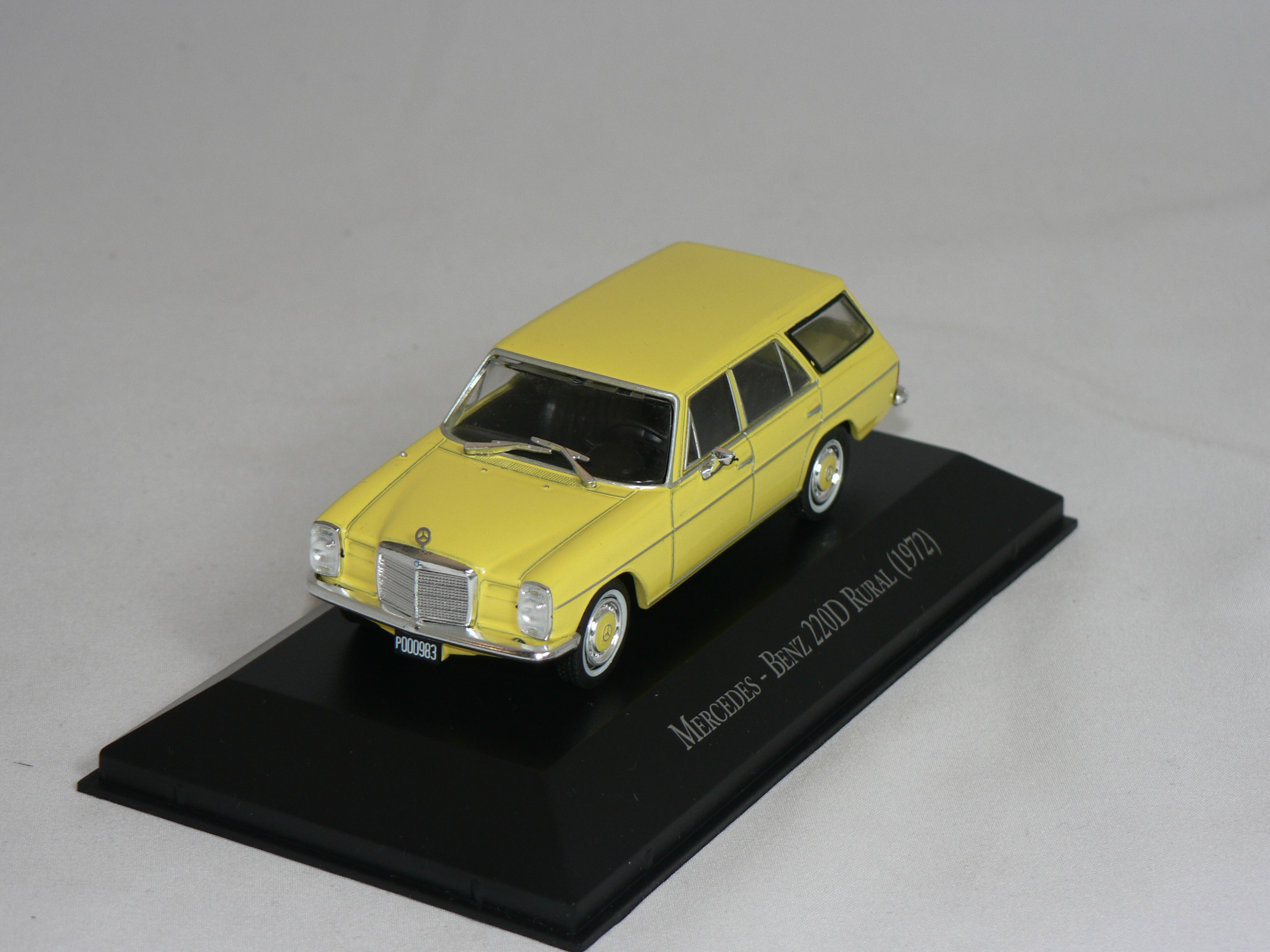 Mercedes -Benz 220 D  1972  1:43 Atlas