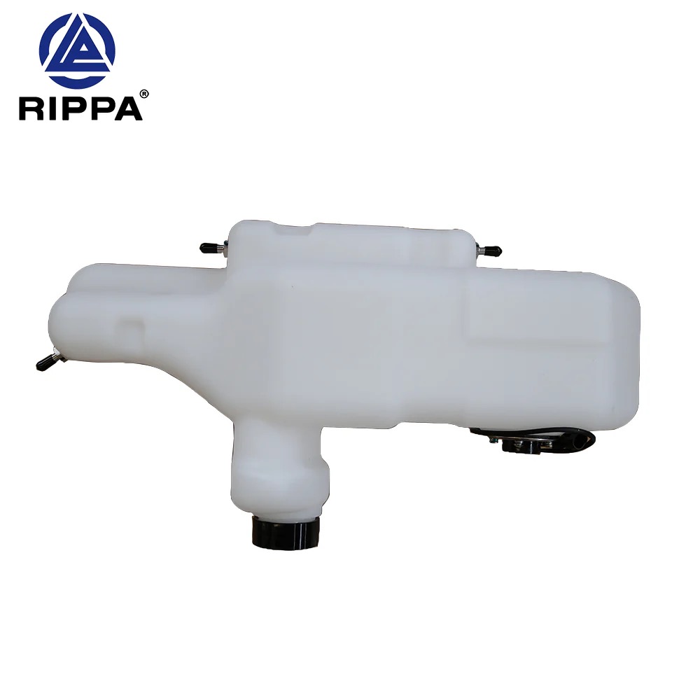 R13-4 Kubota plastic hydraulic tank - 3