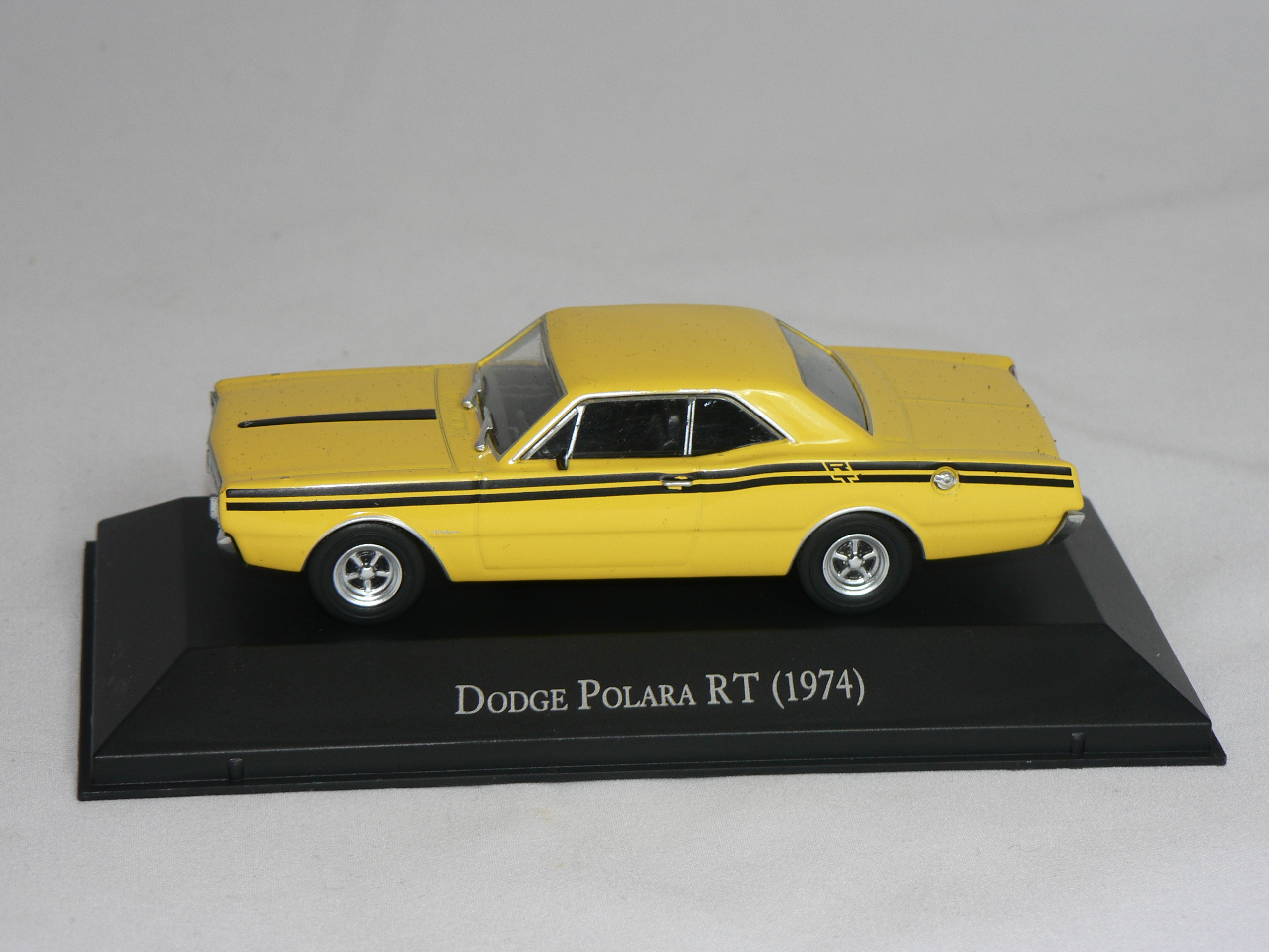 Dodge Polara RT 1974  1:43  Ixo - 3