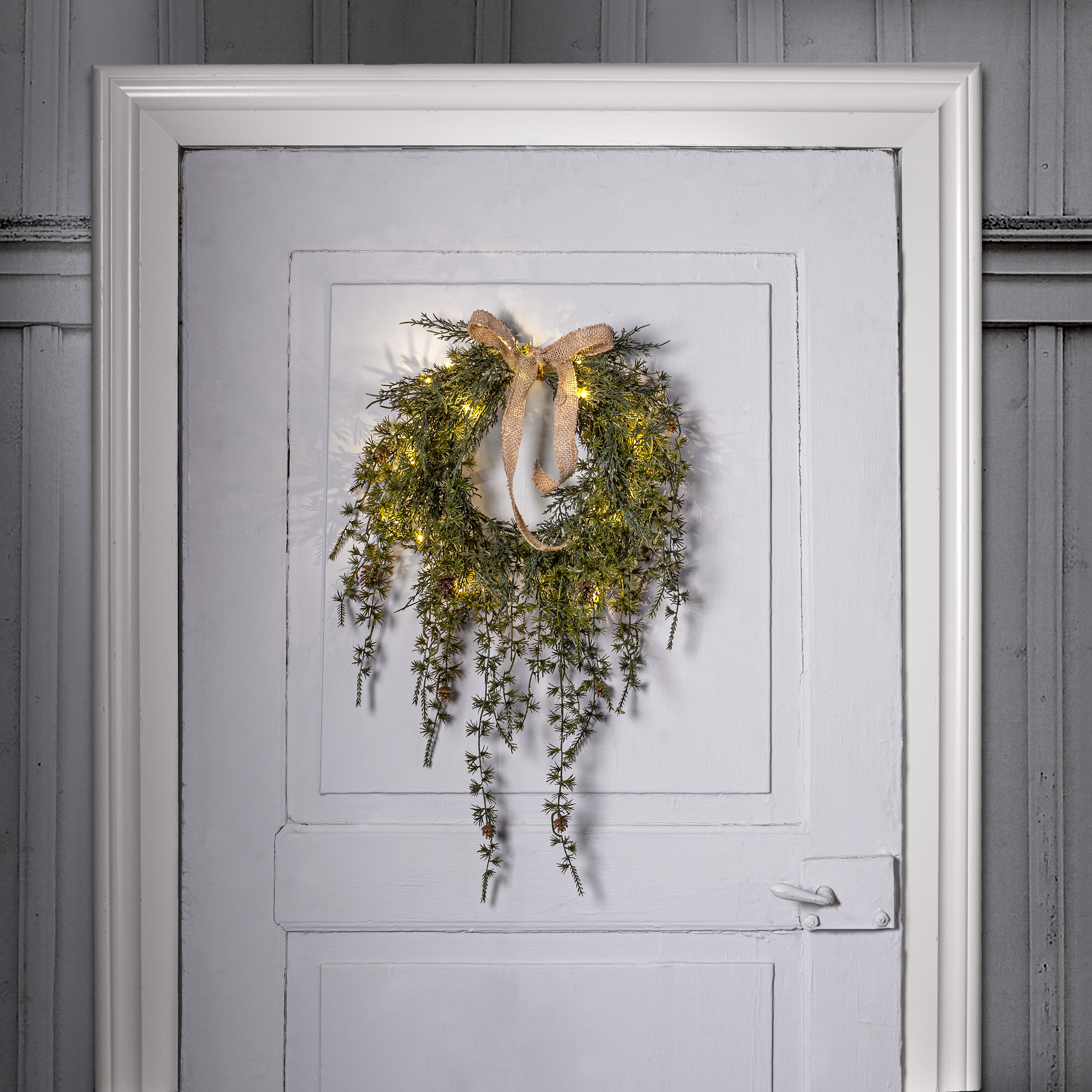 Wreath with string of lights - Green - 35x60x10 cm - Timer - Battery operated