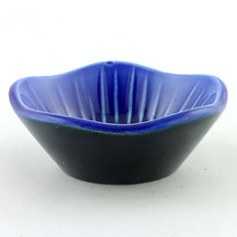 Carl-Harry Stålhane (Anemone 1960s) Blue Five-Sided Bowl with Linear Relief 8 cm (5)