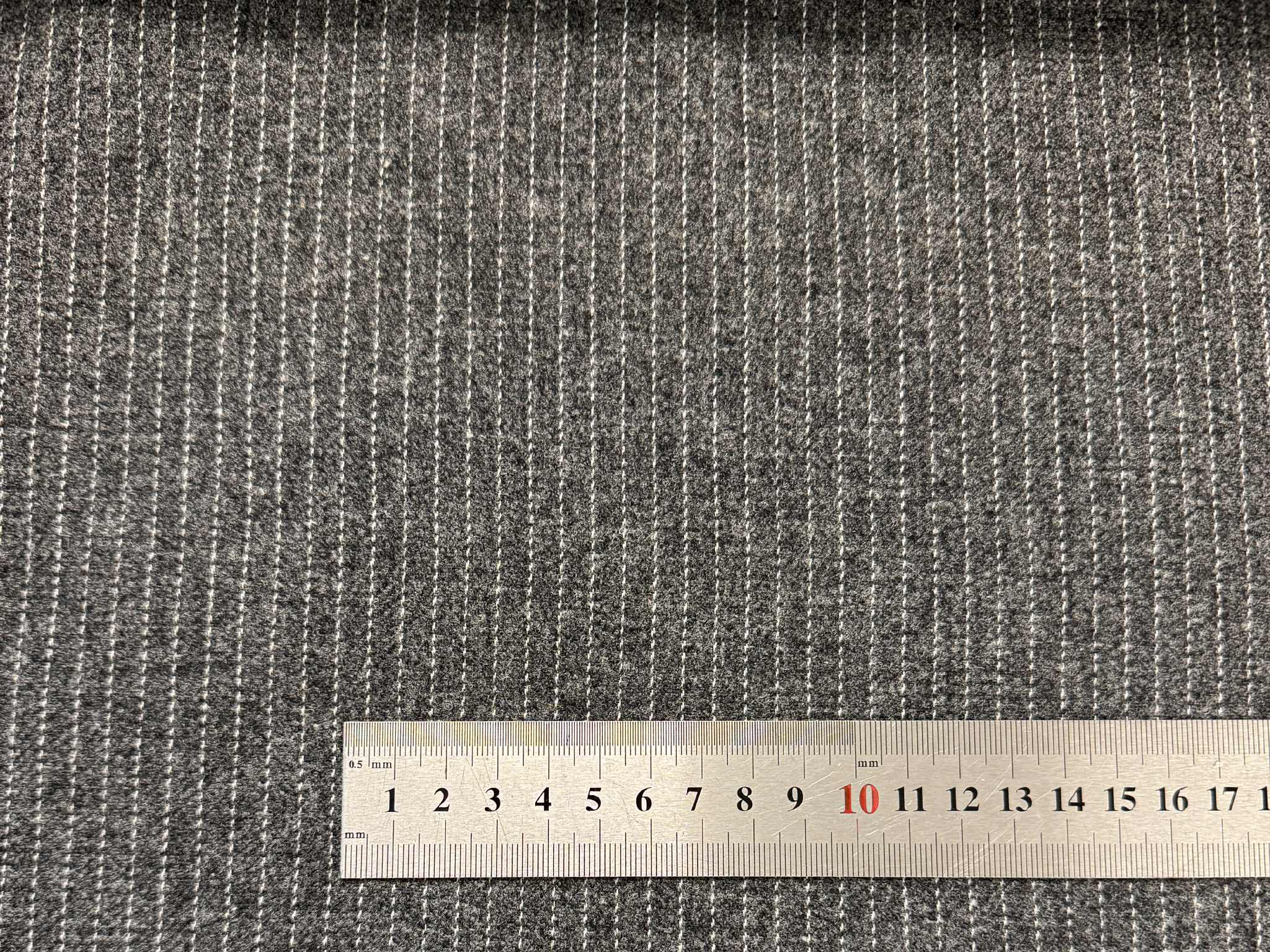 Tyg veteran Porsche Flanell antrazith  m streck