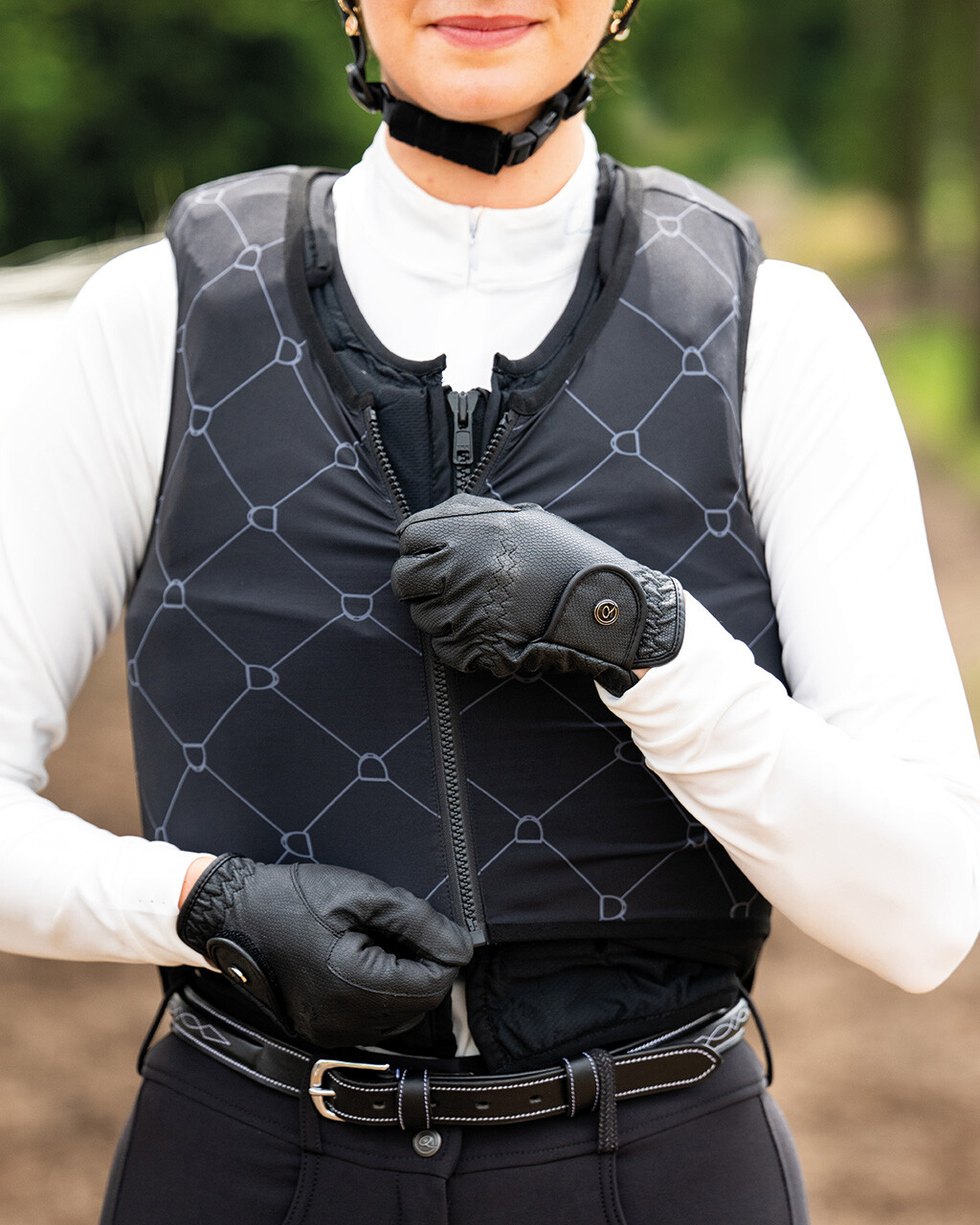 QHP Liora  Cover for Safety Vest - Black - polyester