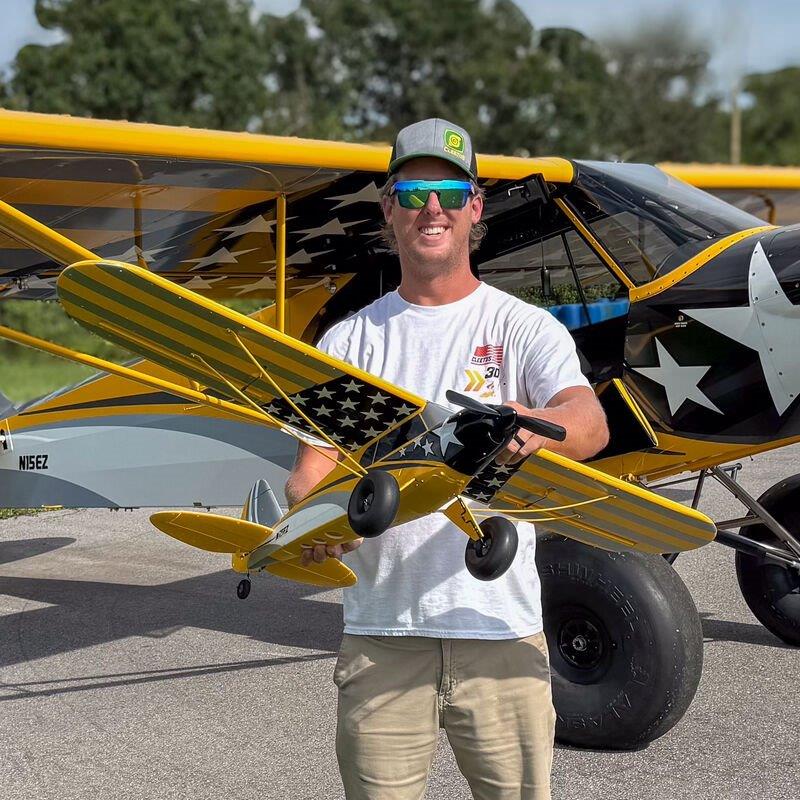 Hobbyzone Carbon Cub S 2 1.3m Cleetus McFarland Special Edition BNF Basic - 26