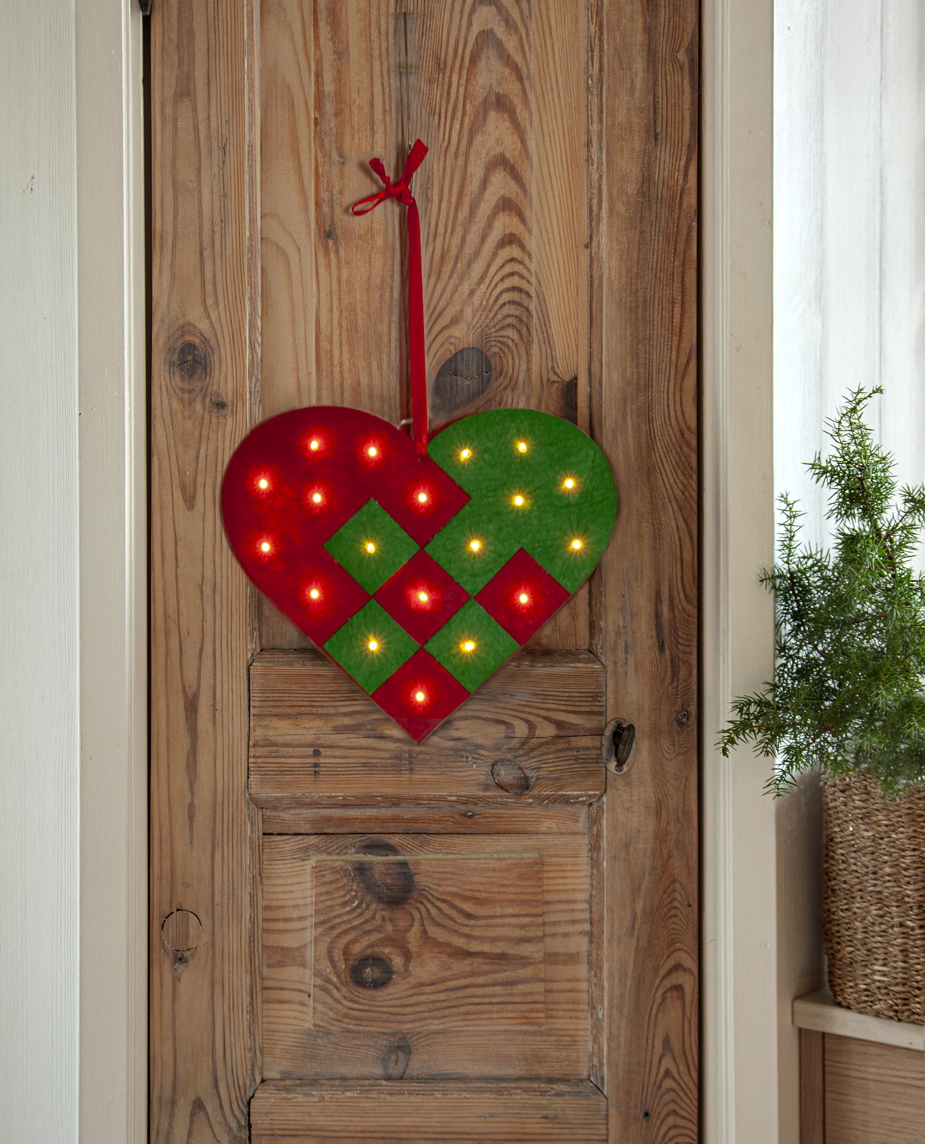 Heart - Felt heart - LED - Hanging decoration - Timer - 25x22 cm - 2
