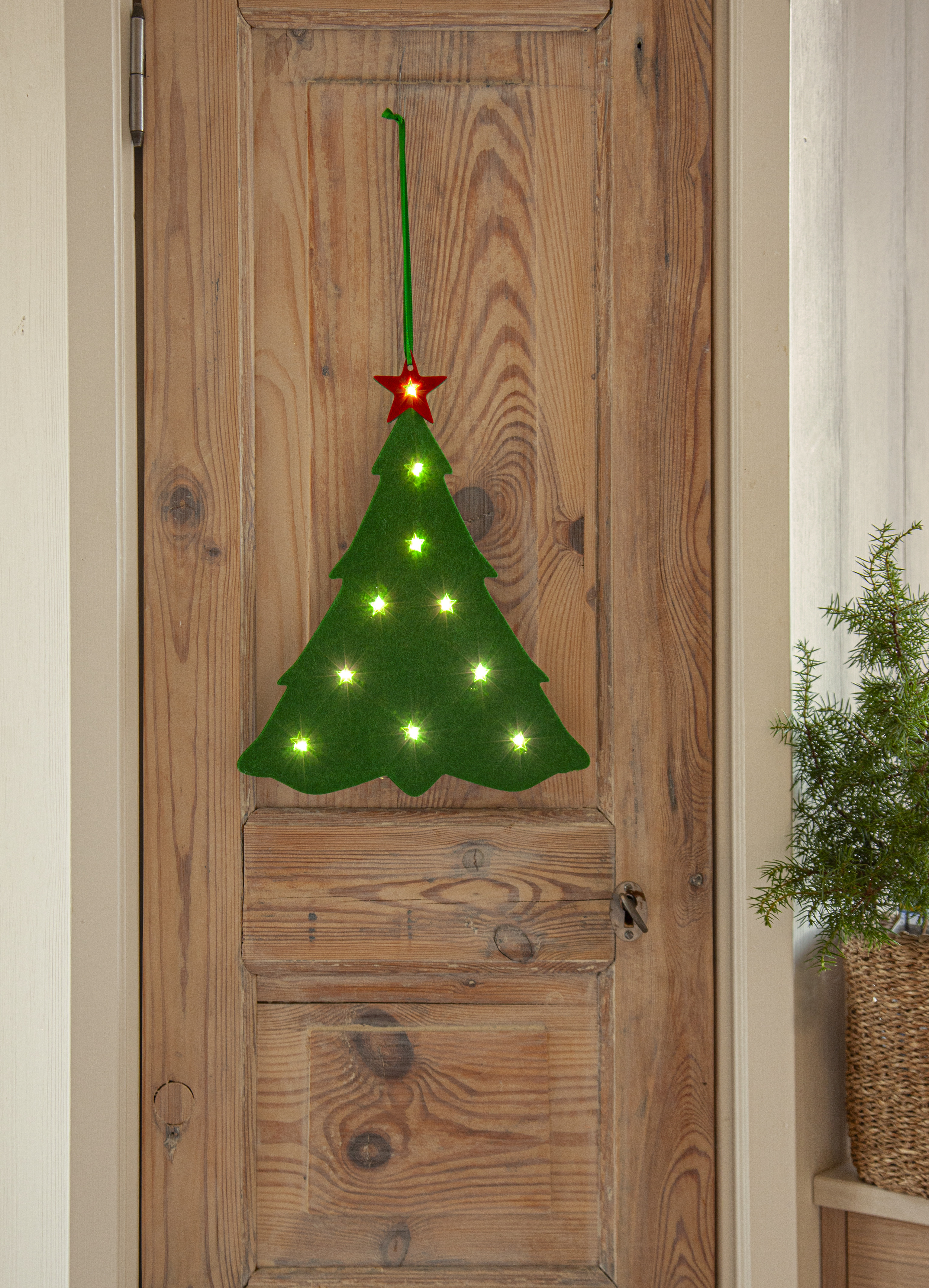 Gran - Julgran - Filt - Led - Hängande dekoration  - Timer - 30x25 cm - 2