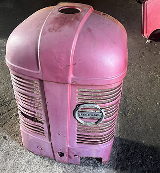 Grill Volvo T31