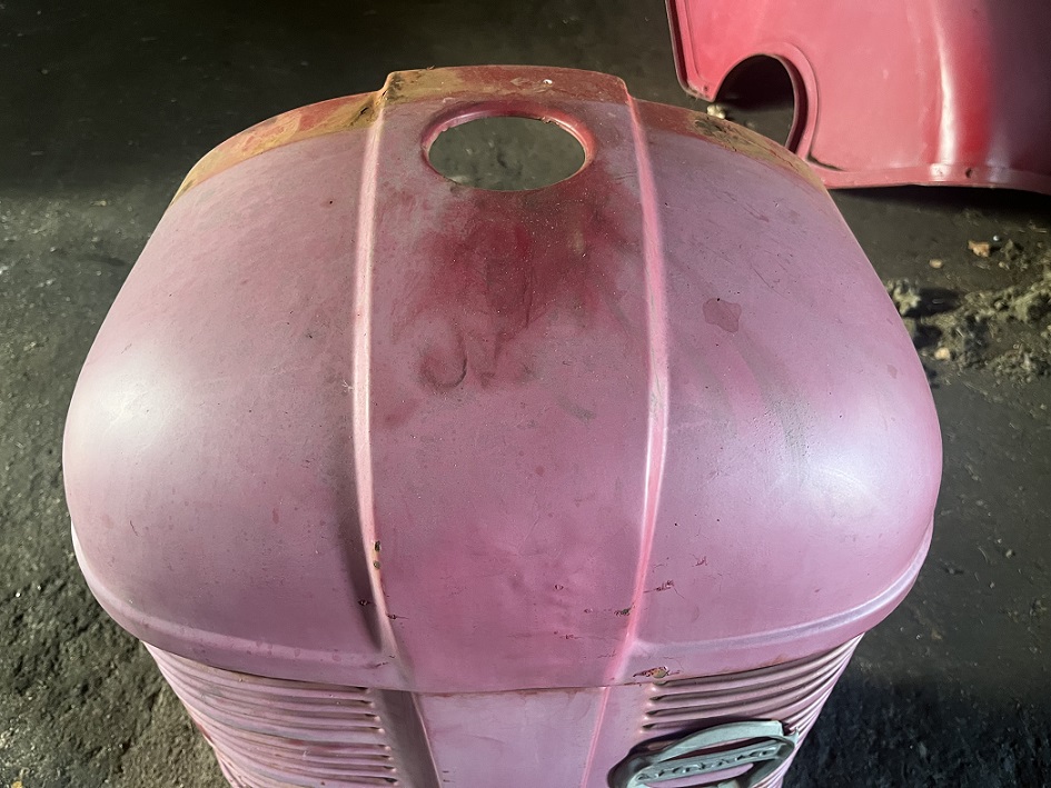 Grill Volvo T31 - 2
