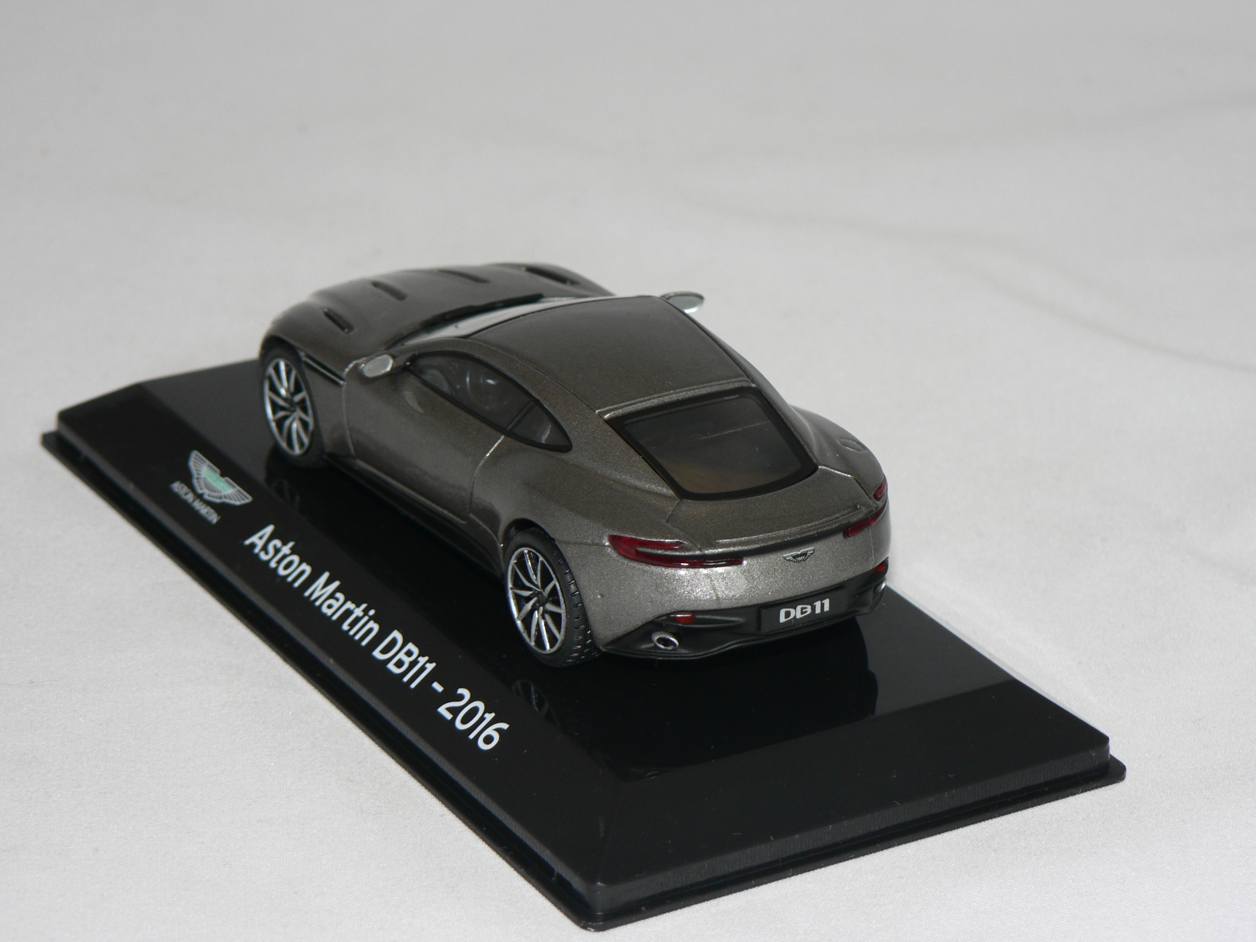 Aston Martin DB11  2016  1:43 Atlas - 2