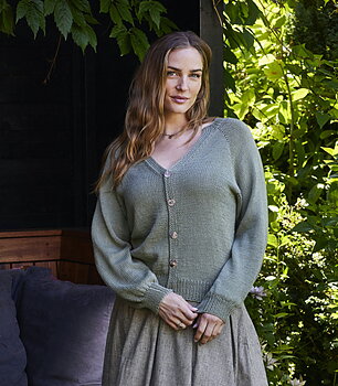 V-ringad cardigan i Carla - 892602 PDF
