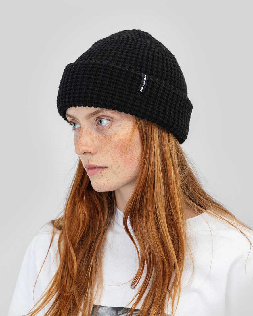 Beyond Medals - Waffle Beanie Black - 3