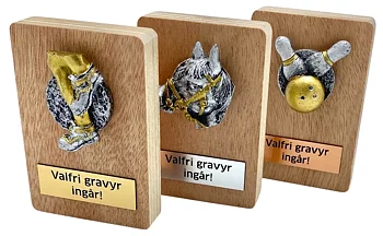 Träplakett med retsinmotiv