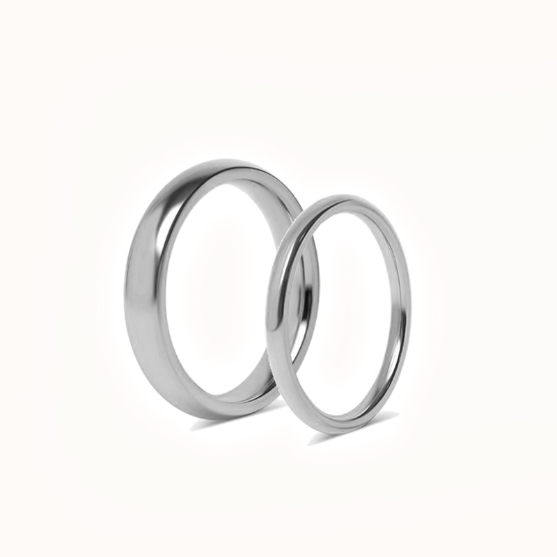 Sæt med forlovelsesringe - 2 stålringe 2 mm & 4 mm