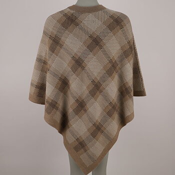 Stickad poncho i merinoull med rutmönster, färg beige, bild bakifrån
