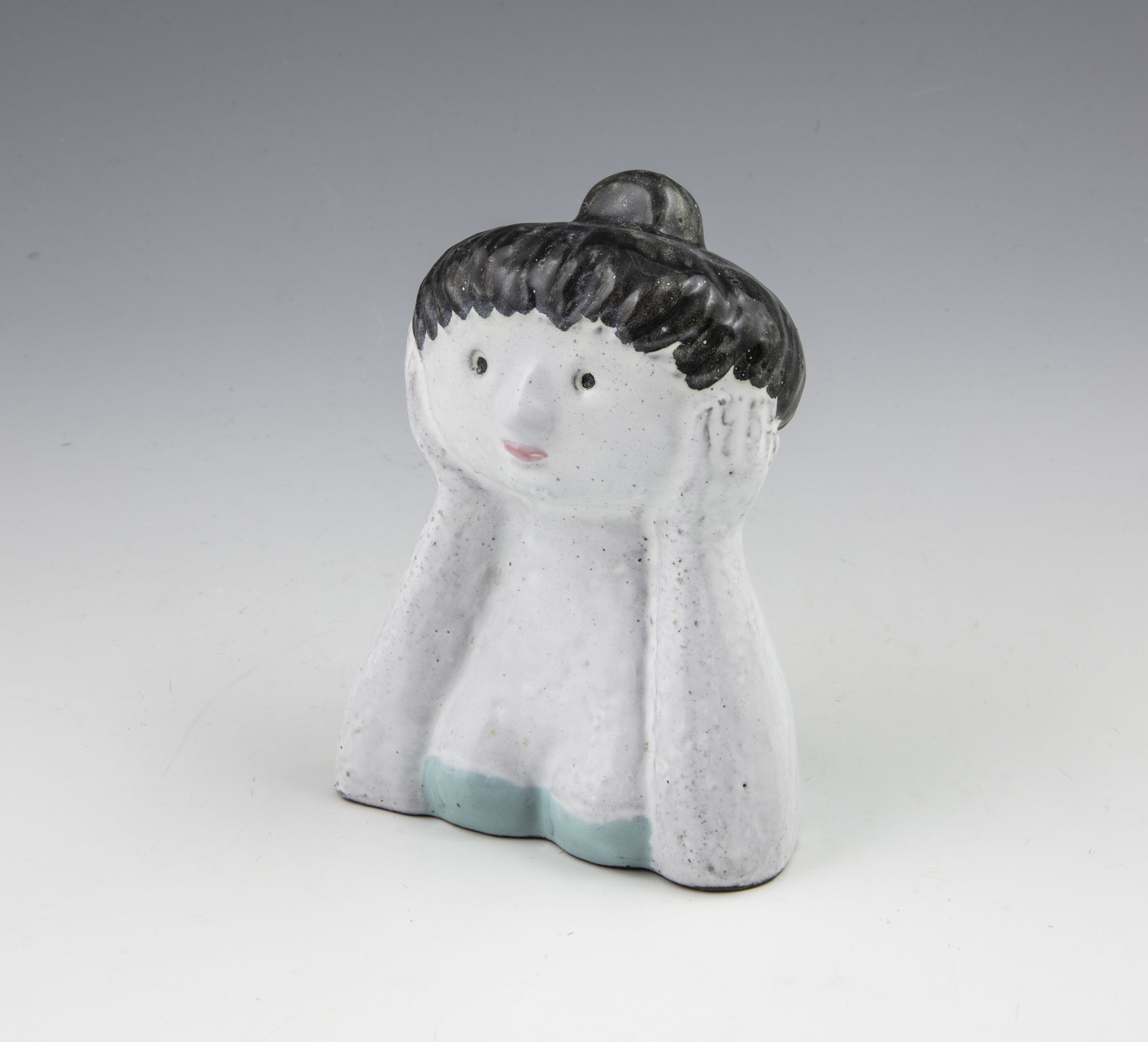 Figure, not hearing - no. 4493 - 5
