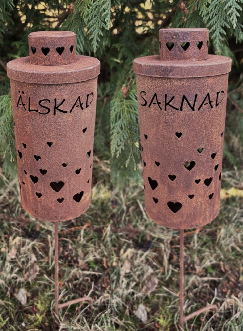 Gravlykta med hjärta & text: ÄLSKAD / SAKNAD 51 cm