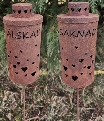 Gravlykta med hjärta & text: ÄLSKAD / SAKNAD 51 cm