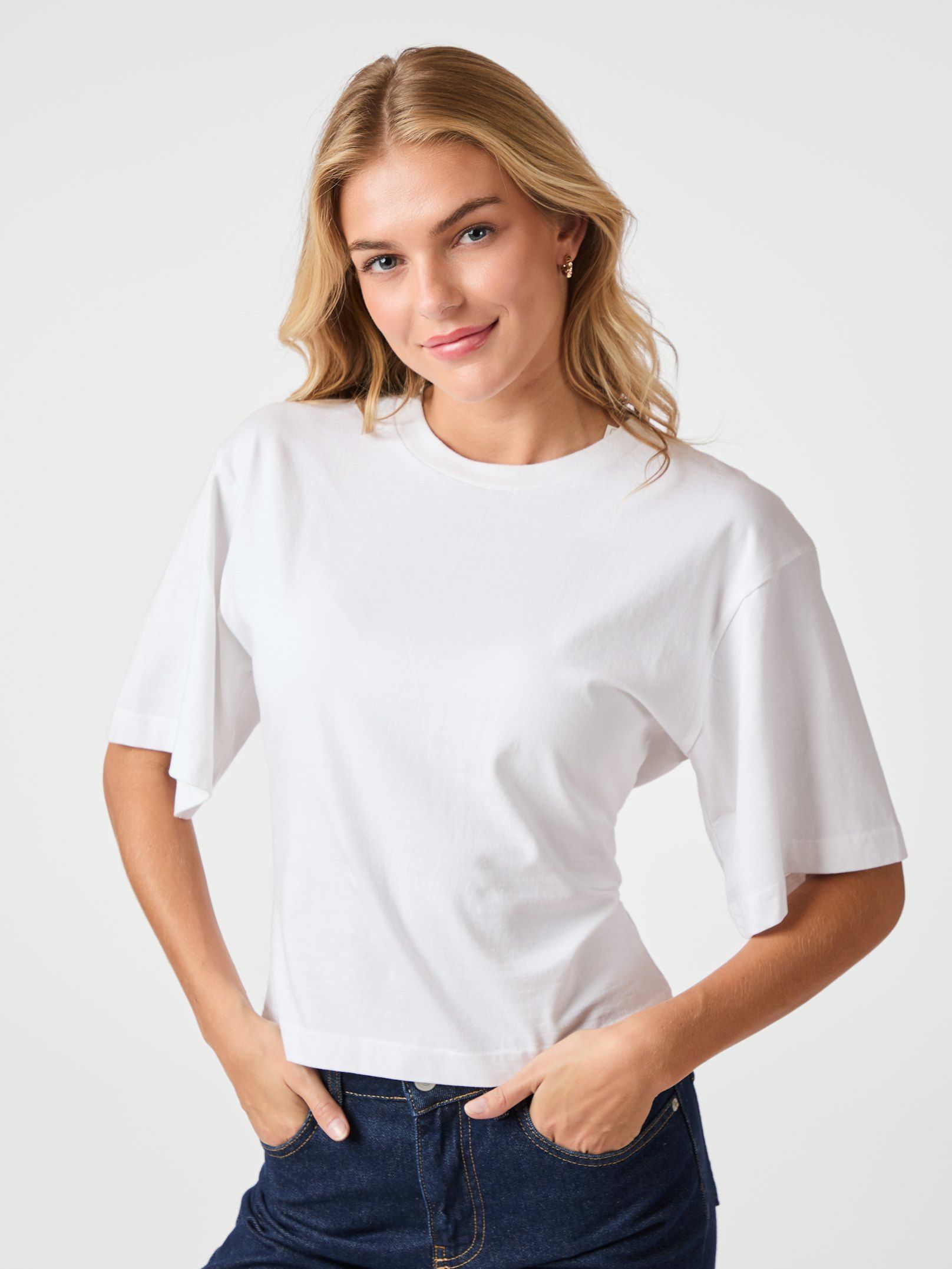 Neo Noir Asha Boxy Tee White - 3