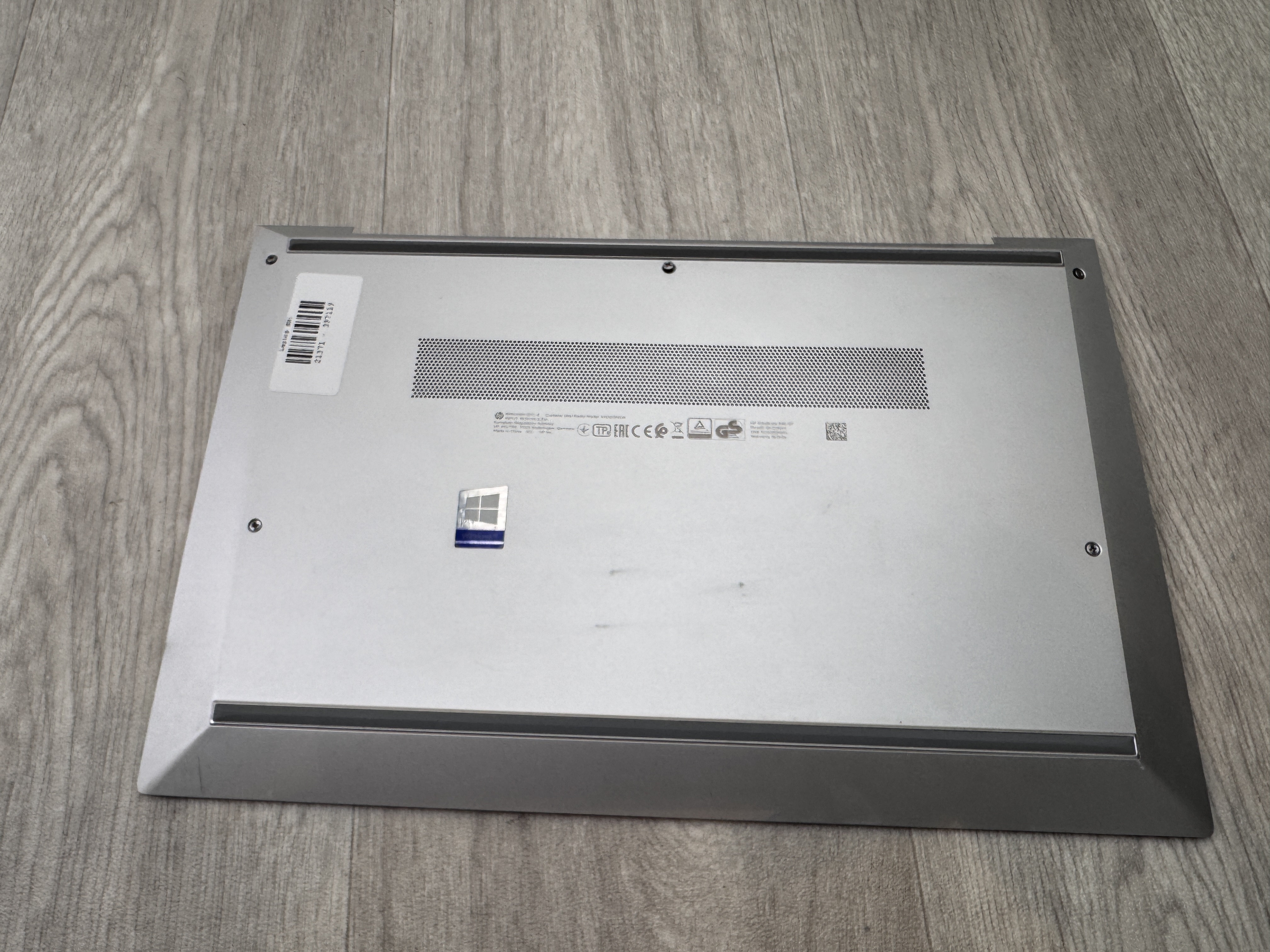 Original HP Bottenplatta Bottom Case cover HP EliteBook 840 845 G7 G8 6070B1846001 M07095-001