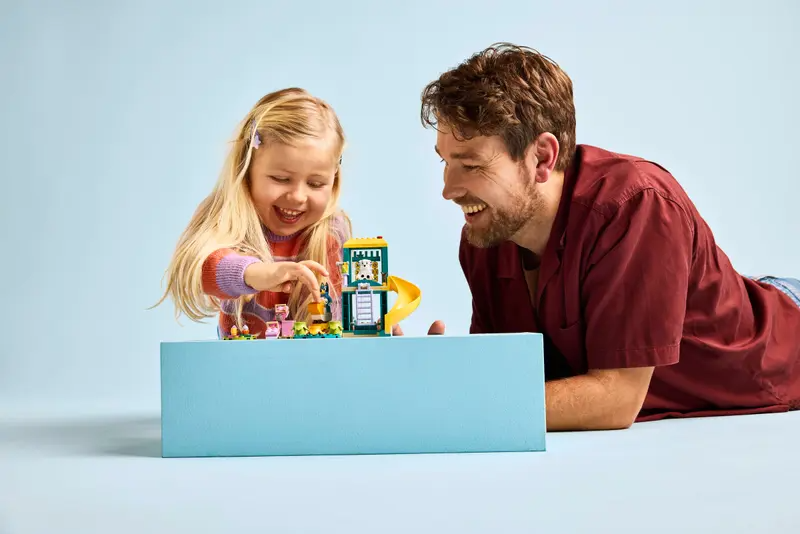LEGO Bluey 11201 Skoj på lekplatsen med Bluey och Chloe - 3