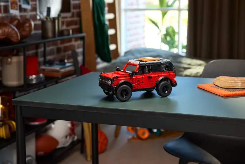 LEGO Technic 42213 Ford Bronco® SUV - 9