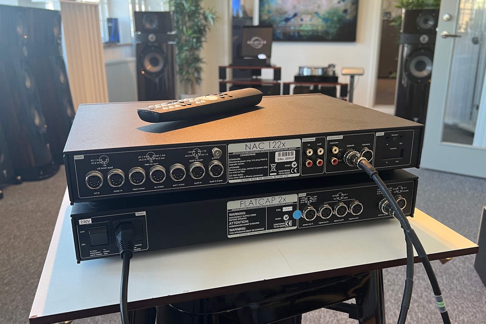 Naim Audio NAC122x & Flatcap 2X- Begagnat försteg med nätdel - 2
