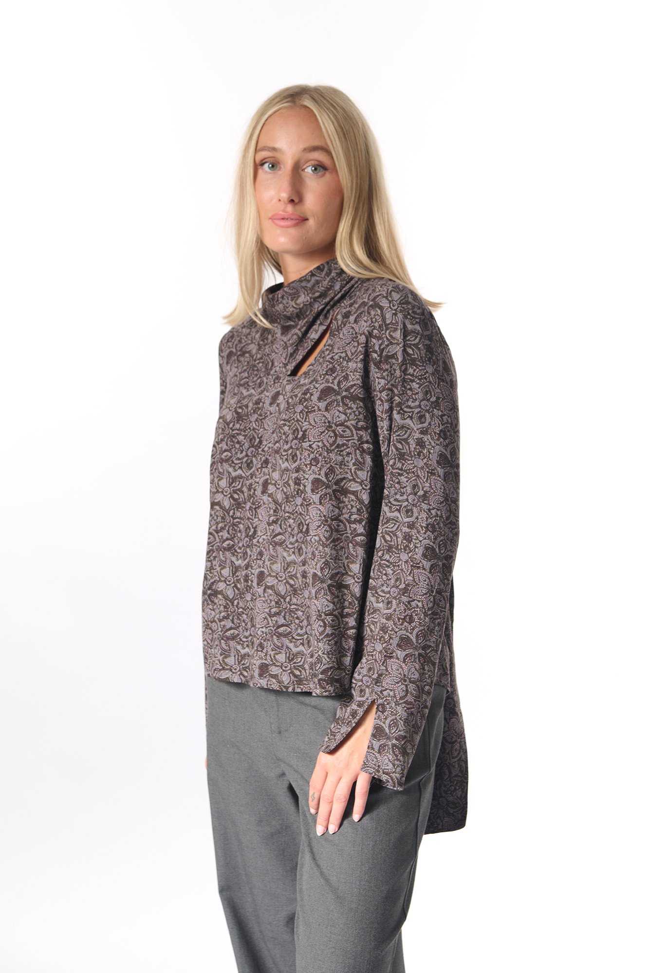 Gwen blouse  grape - 2