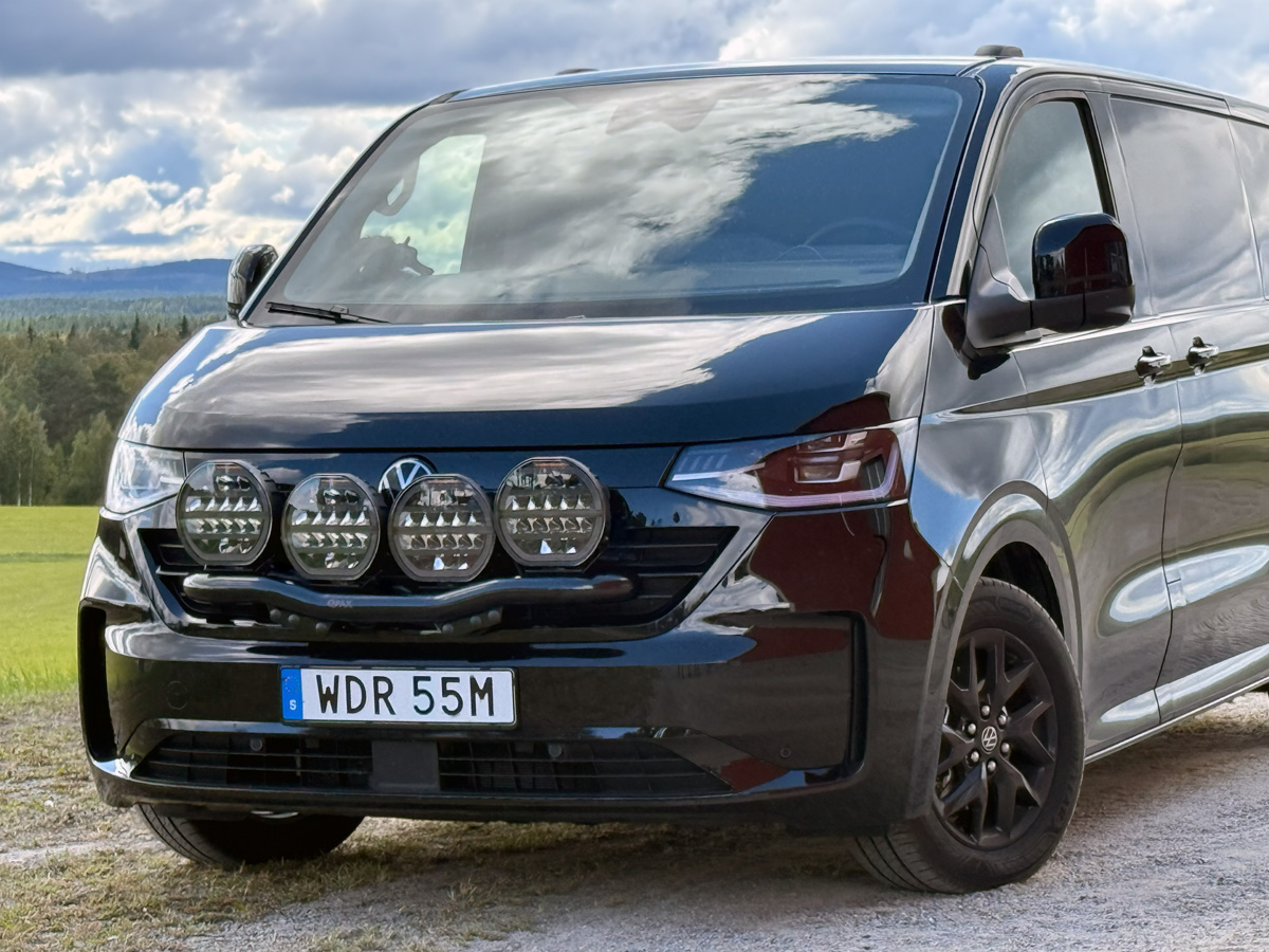 Q-LIGHT VW Transporter T7 25- extraljusfäste (extraljusbåge) för 4st lampor