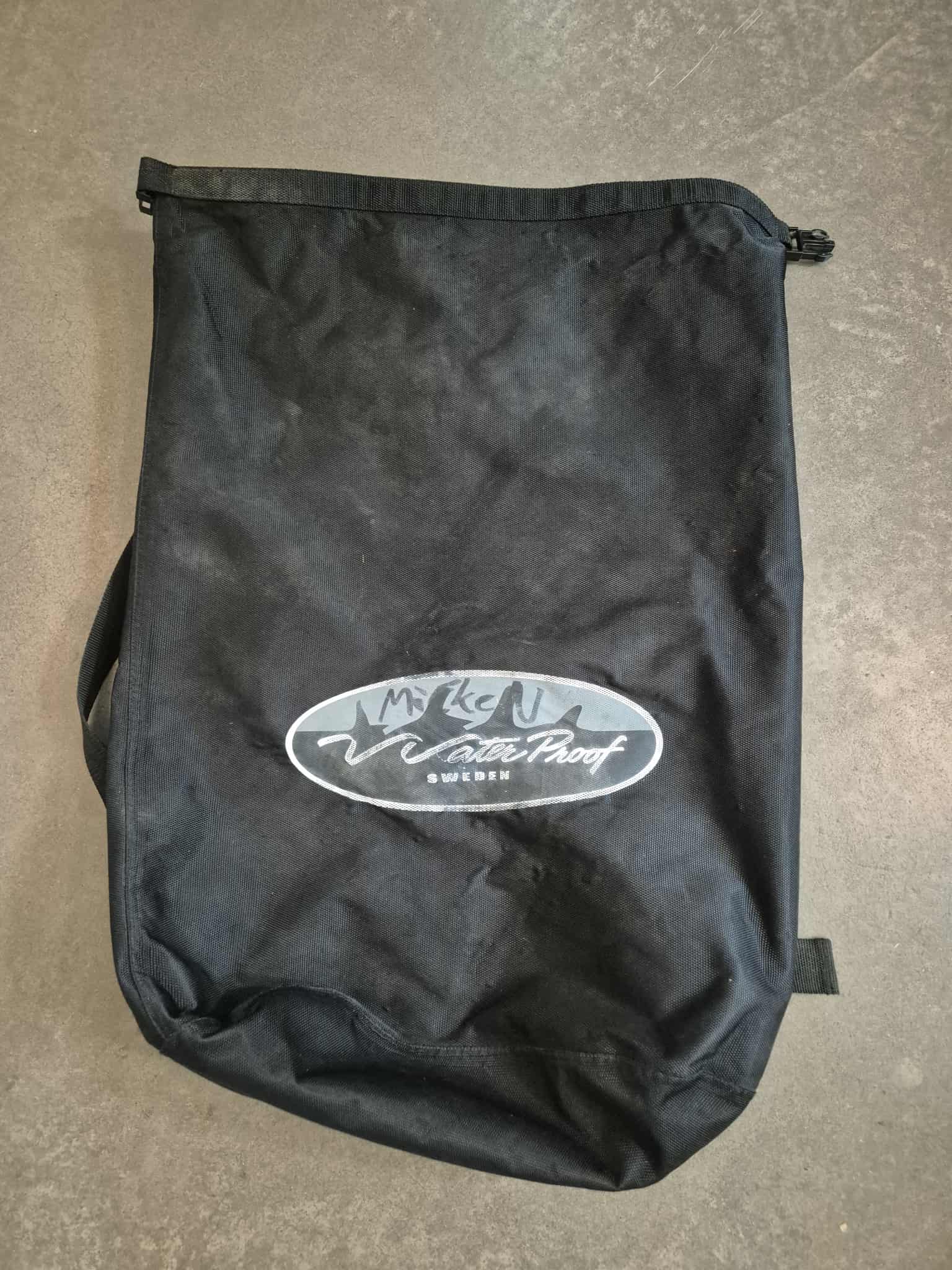 Waterproof förvaringspåse för torrdräkt