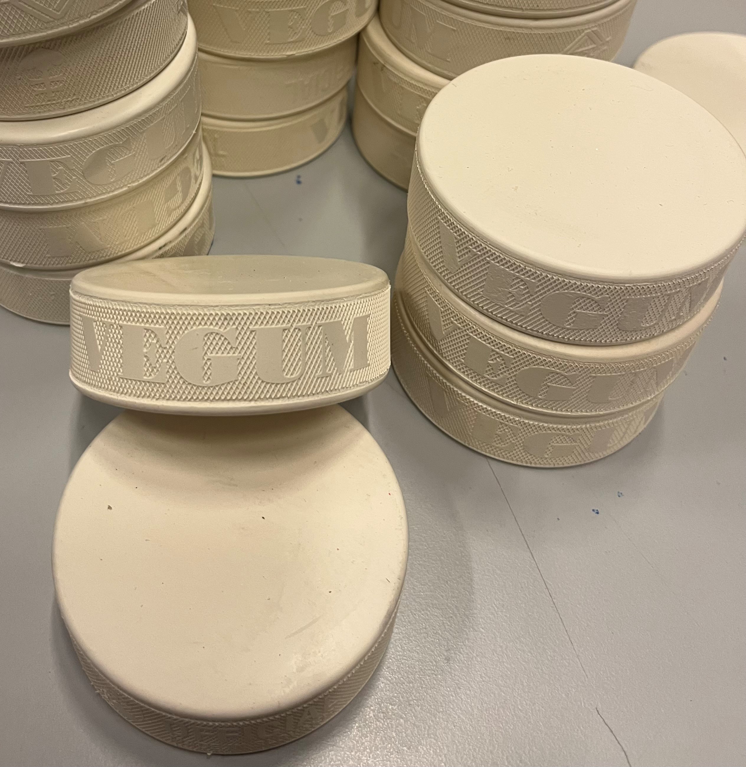 VEGUM WHITE PUCK 163 g - 2