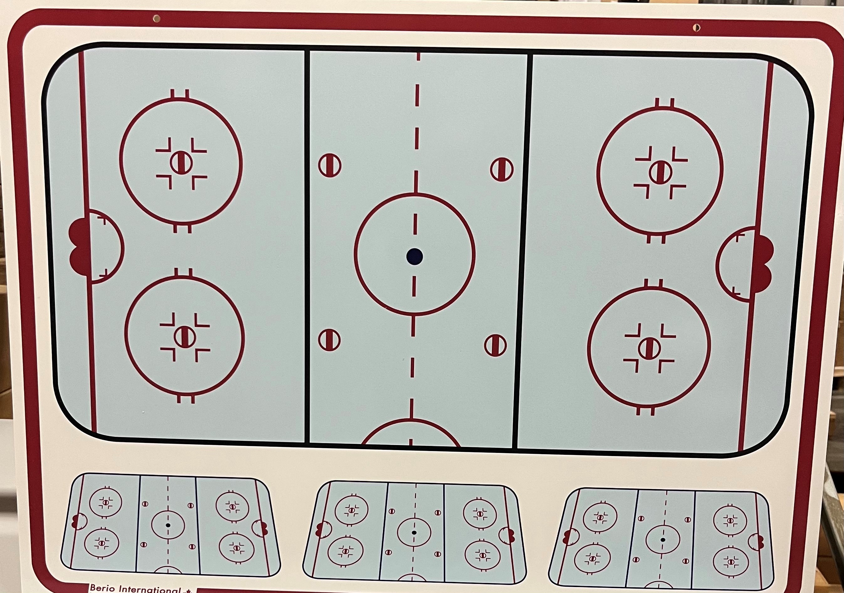 COACH BOARD LOCKER ROOM 80*60cm