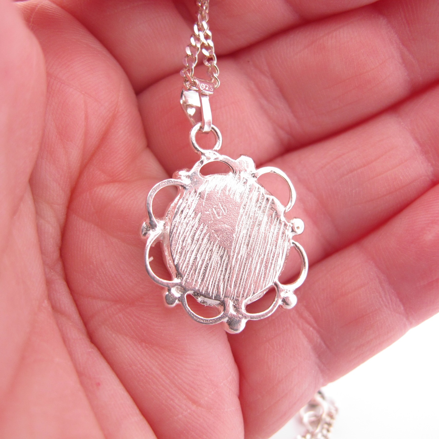 Necklace with hand cut stone  32x23mm - 3