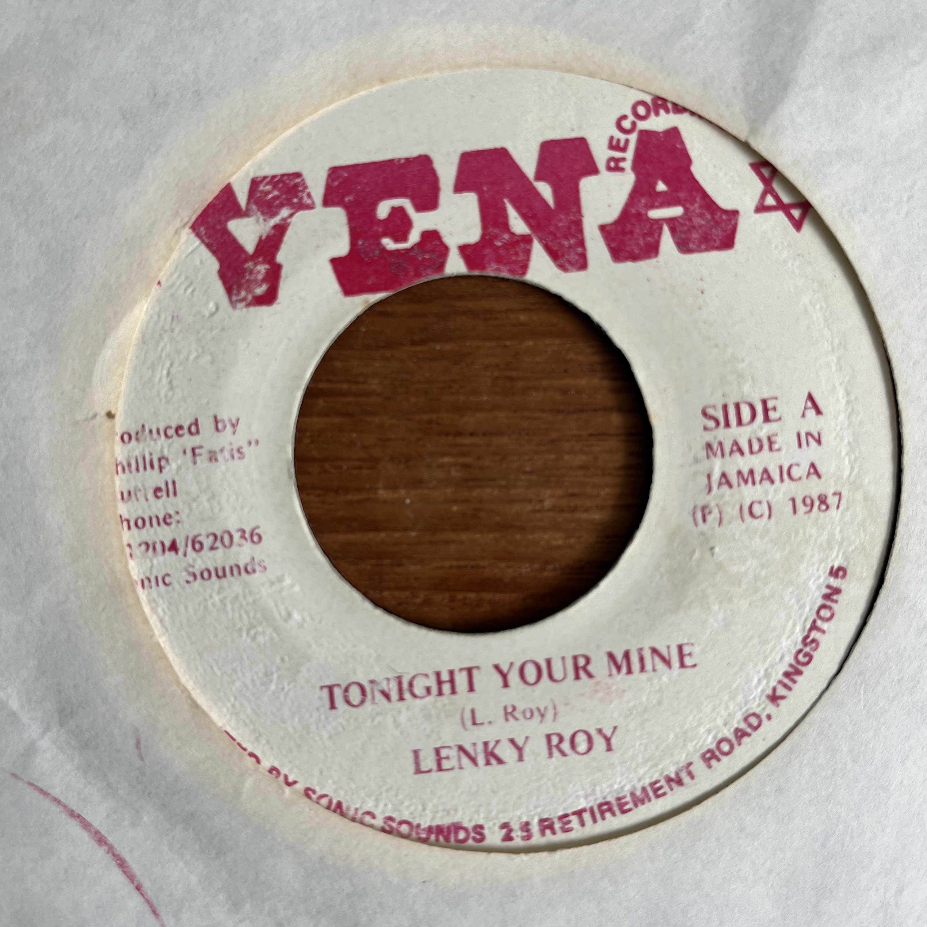 Lenky Roy – Tonight Your Mine