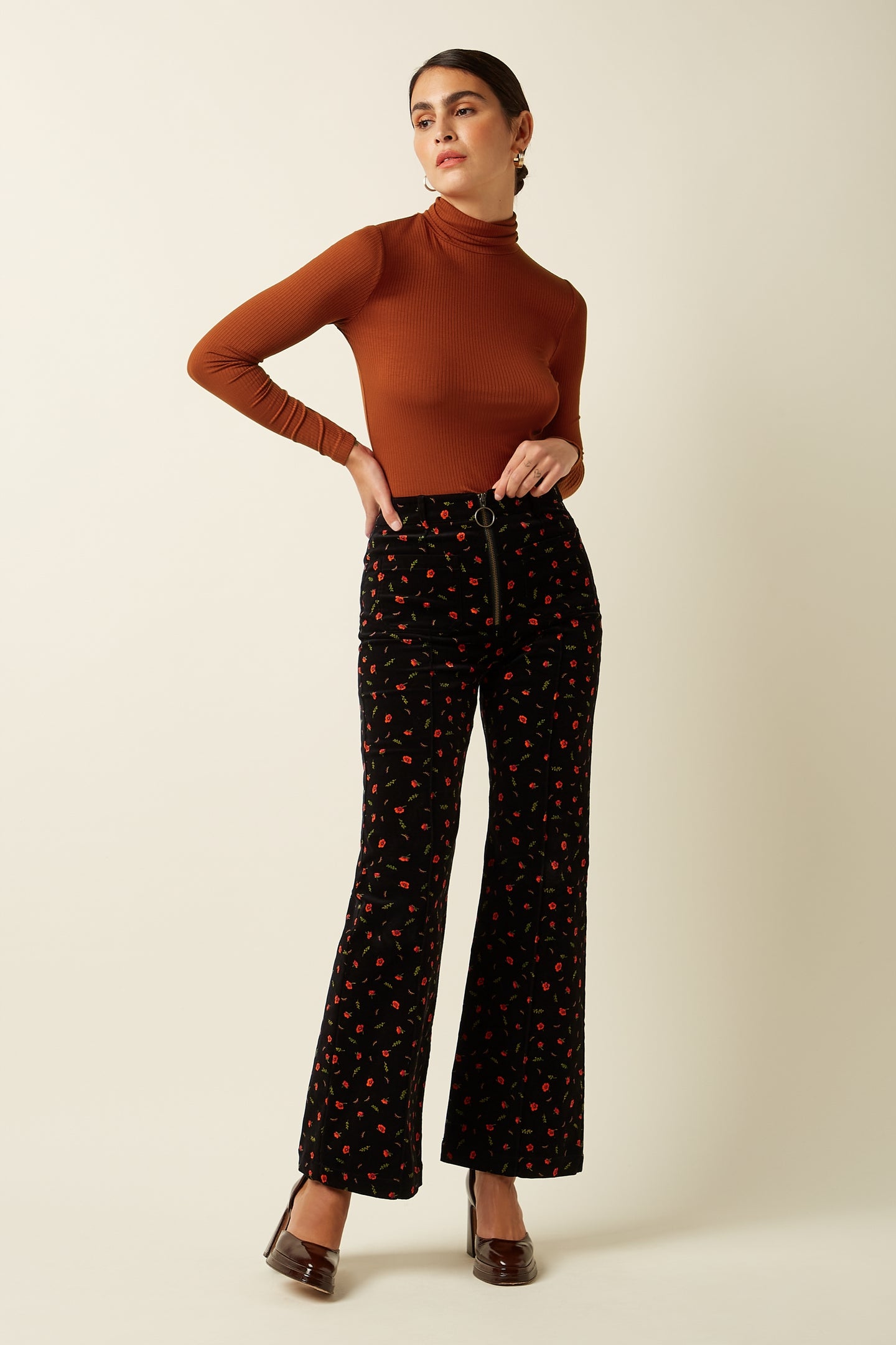 Rollneck Top Uni Rib Spicy brown - 4