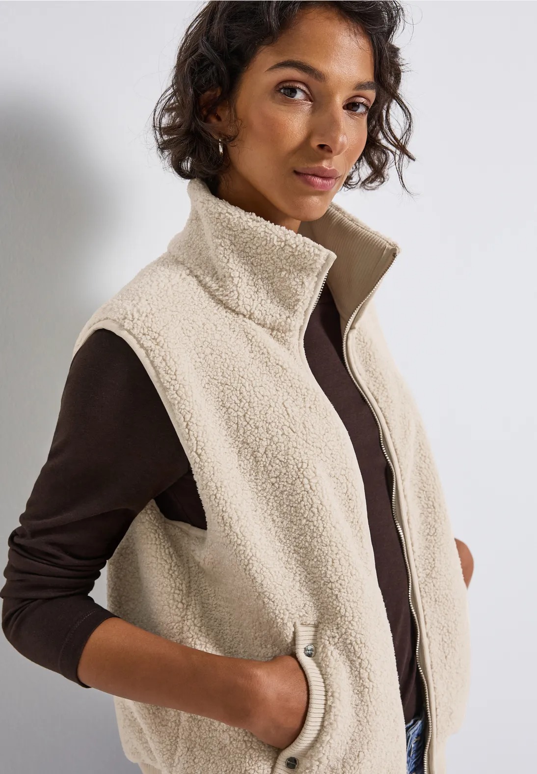 Short Teddy Vest - Stl. 42 - Street One