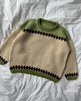 PetiteKnit Cross Sweater Junior (20 m st 4)