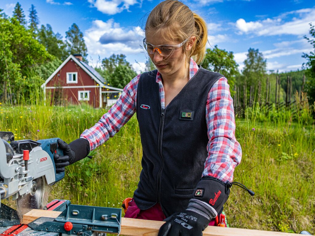 Tunn värmeväst med batteri & USB-laddkabel från Bucken®  - SN 24-10 - 8