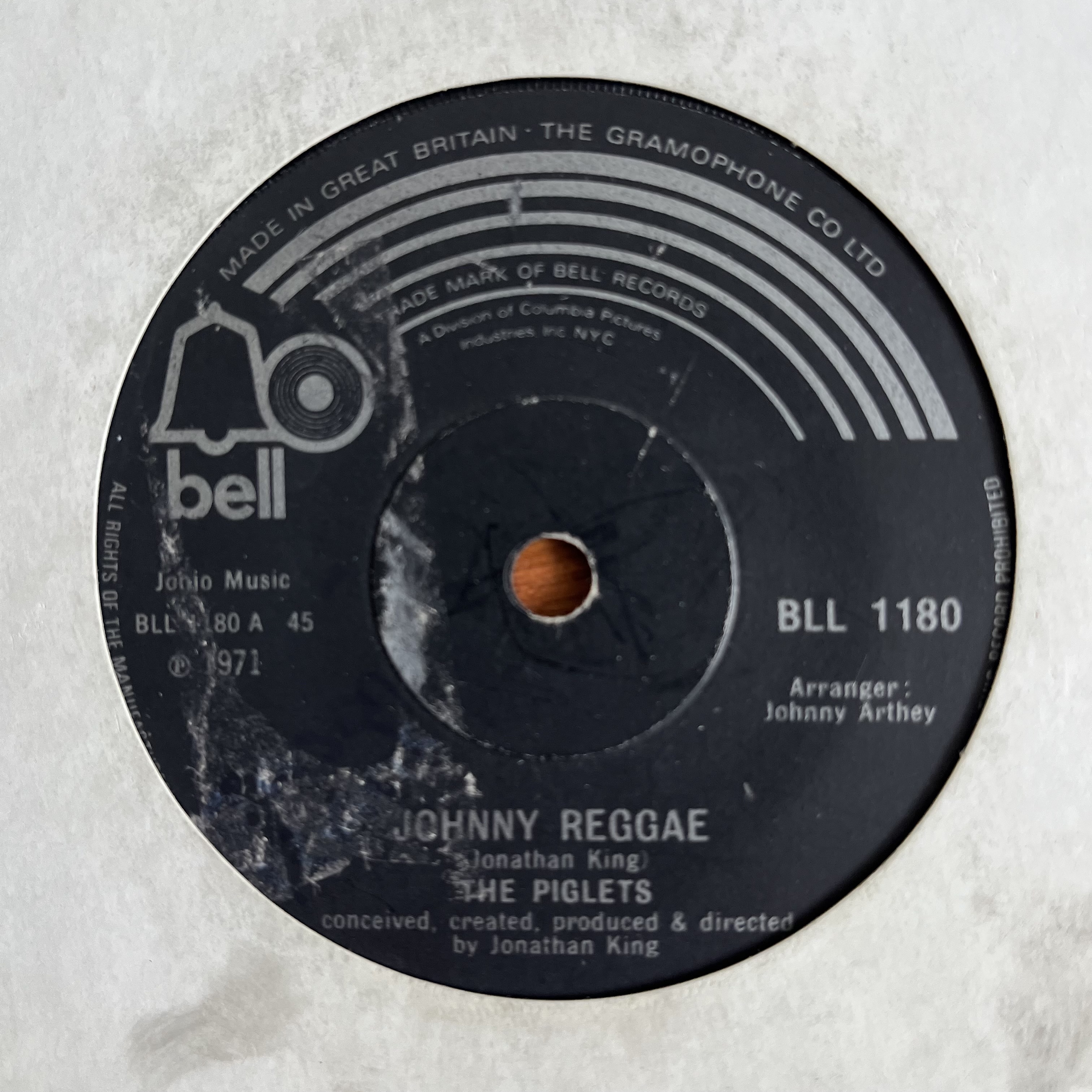 The Piglets – Johnny Reggae