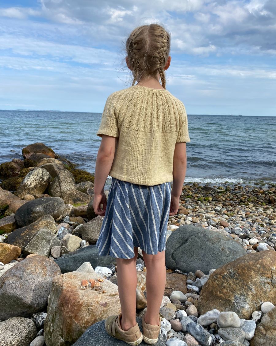 PetiteKnit Sunday Tee Junior (28 m st 3) - 6