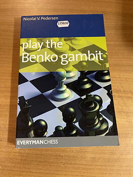 Antikvariskt - Play the Benko Gambit